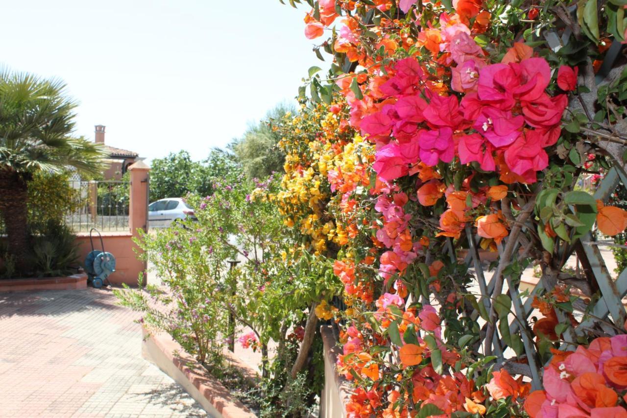 Aparthotel Arbatax Le Terrazze Sul Mare Exterior foto